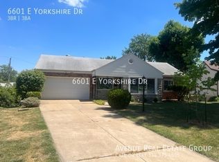 6601 E Yorkshire Dr, Saint Louis, MO 63123