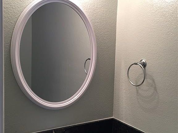 Washroom in downstair