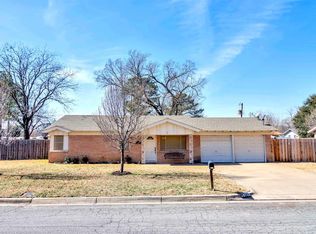 301 Simmons Dr, Hurst, TX 76053