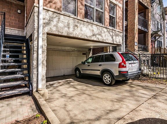2nd image of 2849 N Southport Ave APT C