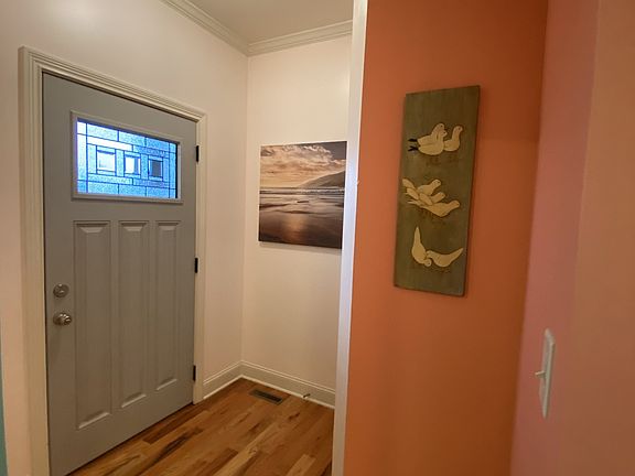 2nd image of 2238 Fairfax Dr