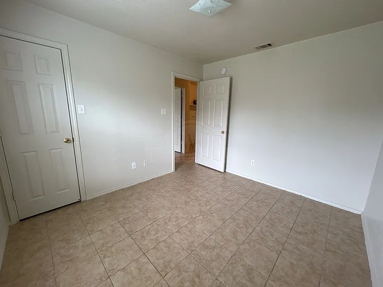 1505 Dugger Cr, Killeen — Photo 12
