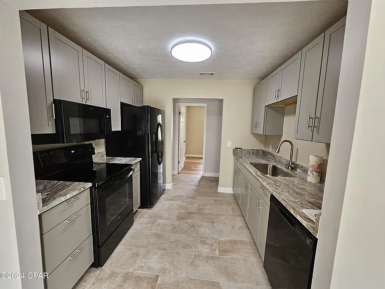 3704 George Ln — Photo 8