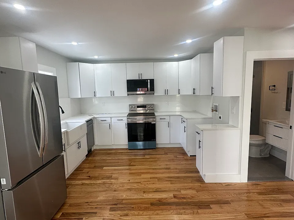 9 Wilbur St #1
