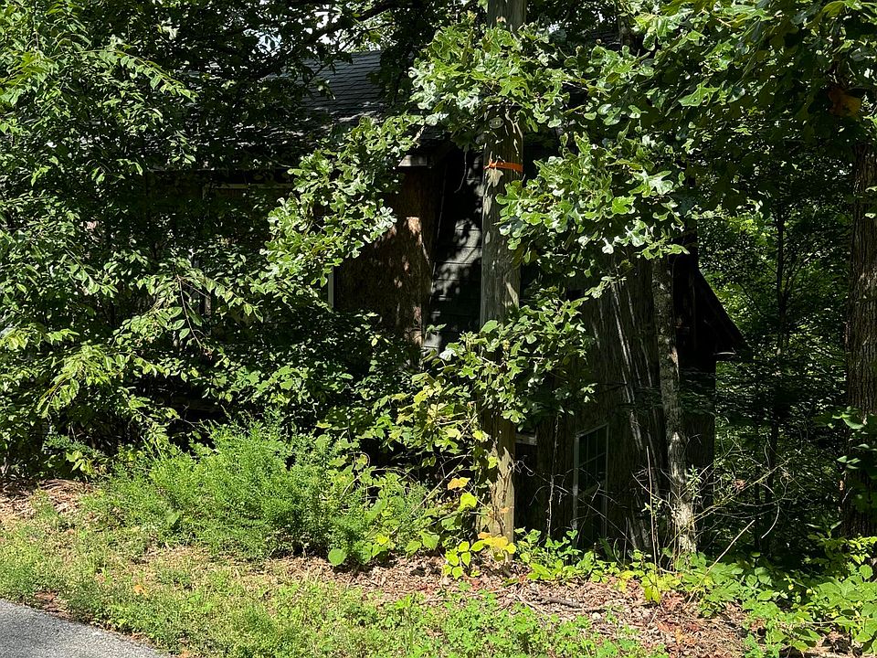 2nd image of 2629 Dogwood Loop Dr