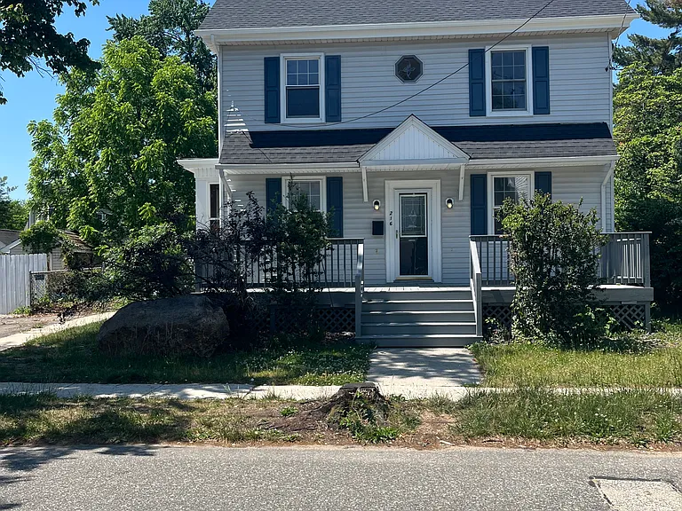 216 Broad St — Photo 1