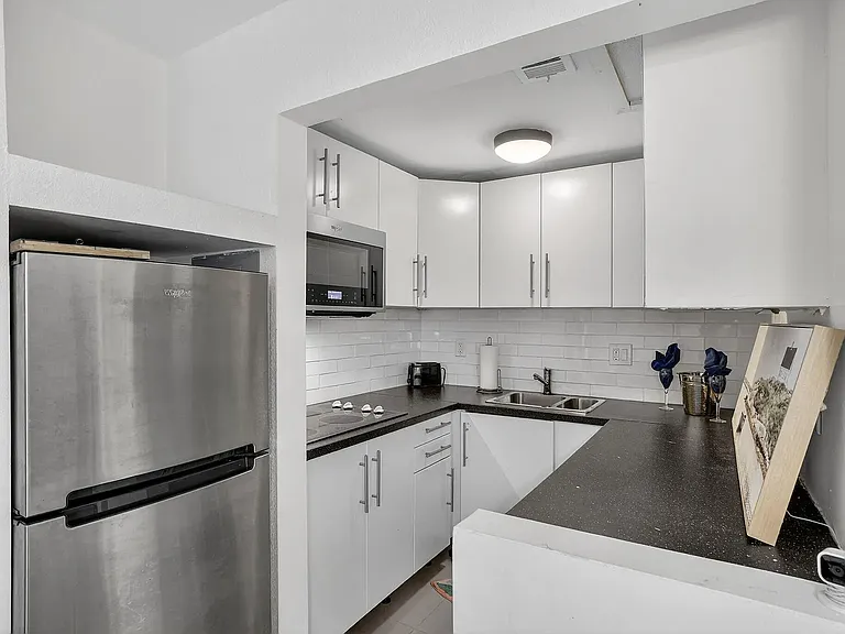 815 Middle River Dr #114 — Photo 7