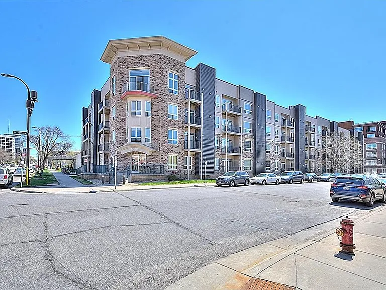2600 University Ave SE #417 — Photo 10