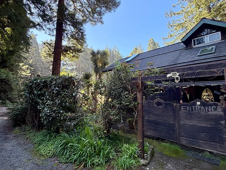 452 Spruce Ave — Photo 41