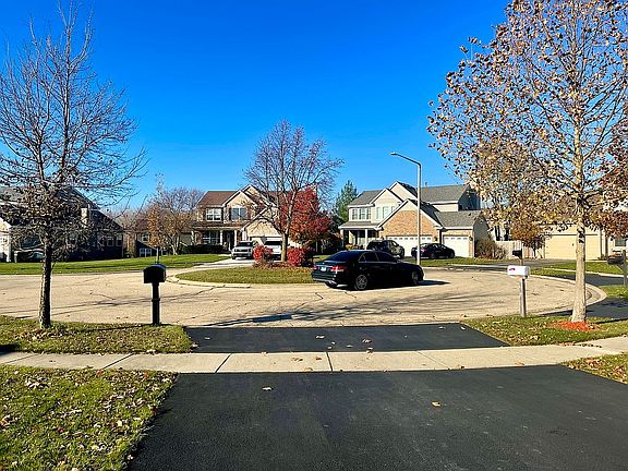 3rd image of 12 Sonoma Ct