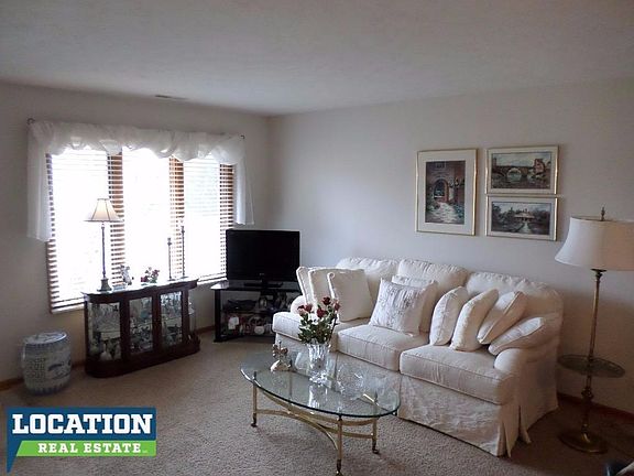 3rd image of 6721 S 57th St