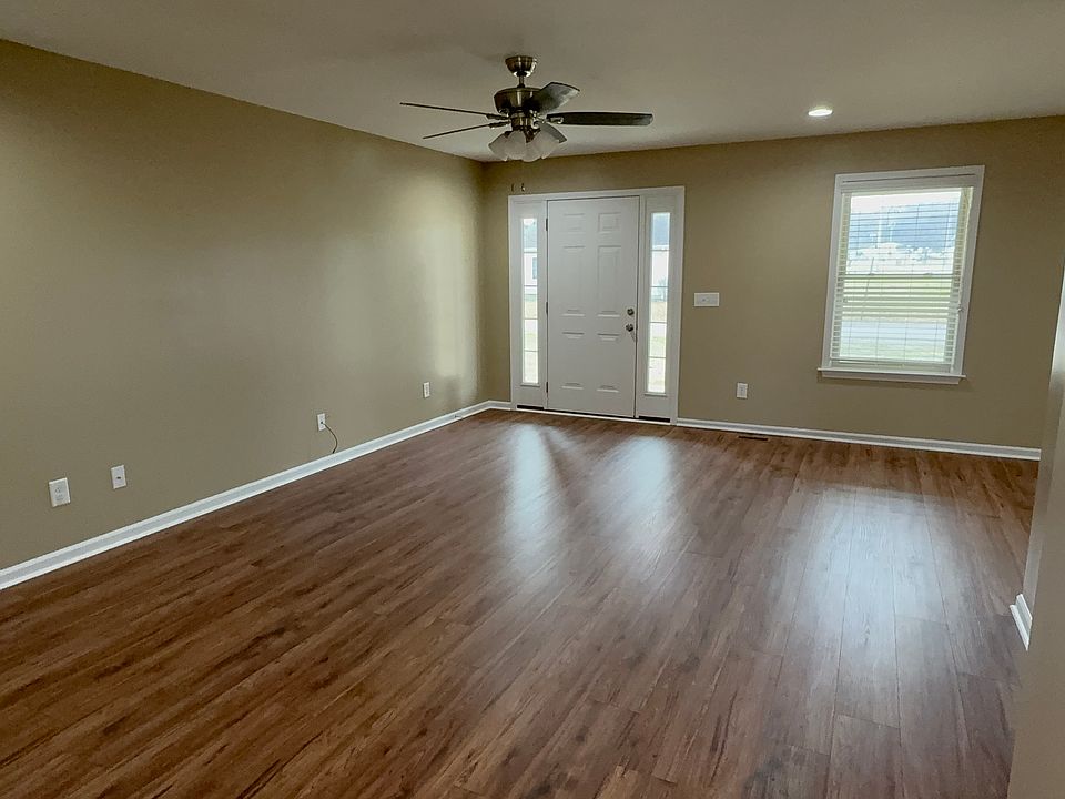1st image of 1088-1090 Elm St #1