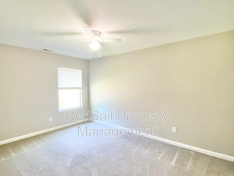1005 Carys Chapel Rd — Photo 14