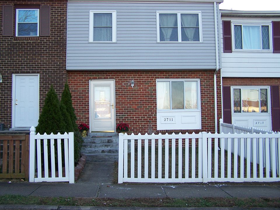 1st image of 2711 Steele Ct