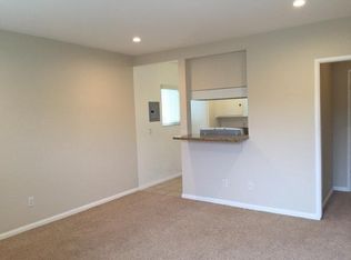 7701 W Manchester Ave UPPR #, Playa Del Rey, CA 90293