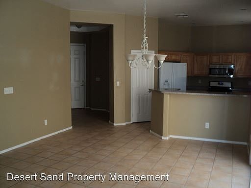 3rd image of 9164 Aqueduct St
