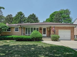 306 S Forrest Ave, Arlington Heights, IL 60004