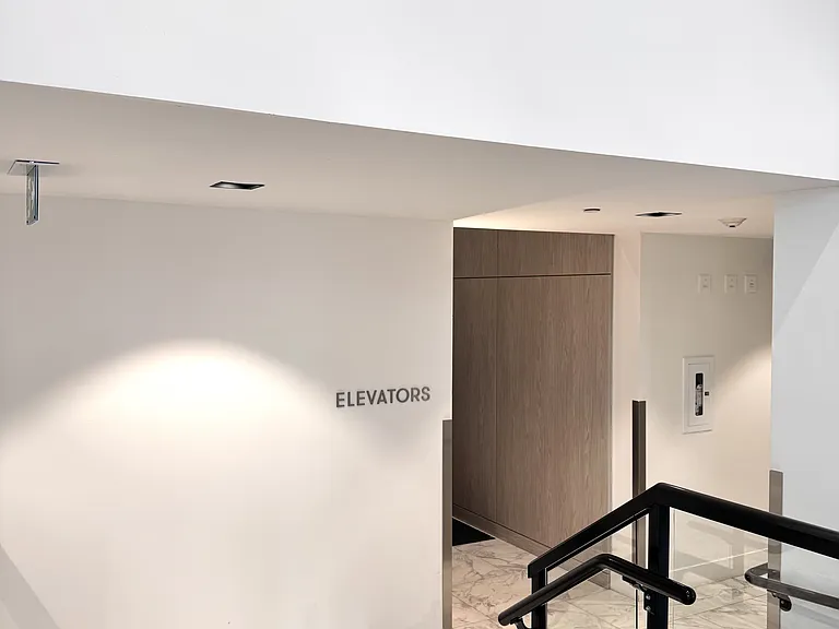 15 Wellington St S #1705 — Photo 4