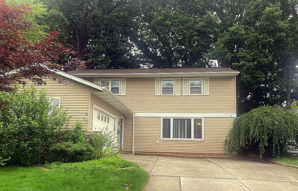 1st image of 6738 Forest Glen Ave