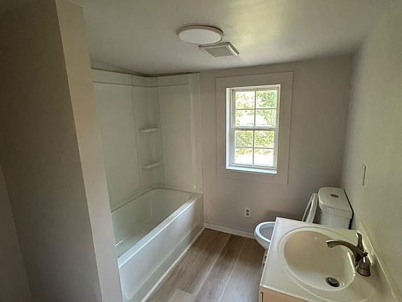 5th image of 210 N Sims St
