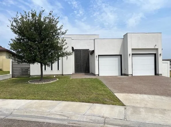 112 Queen Palm Dr, Laredo, TX 78045
