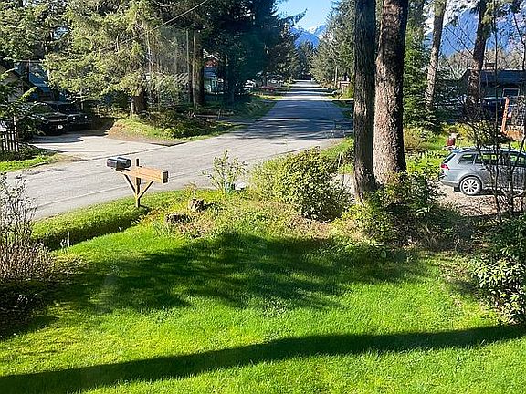 3rd image of 2960 Glacierwood Dr