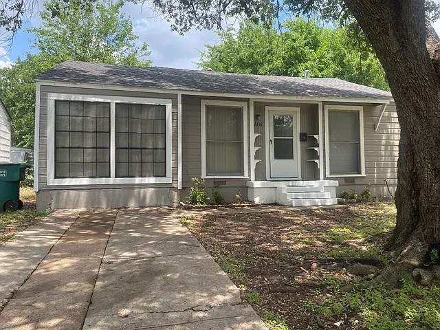 4316 Diaz Ave — Photo 2