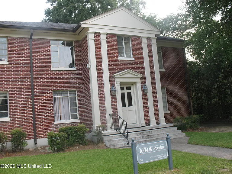 1004 Poplar Blvd #2 — Photo 1