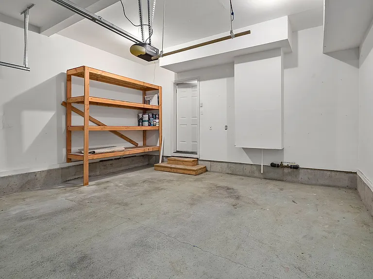 1611 SW San Mateo Ter — Photo 25