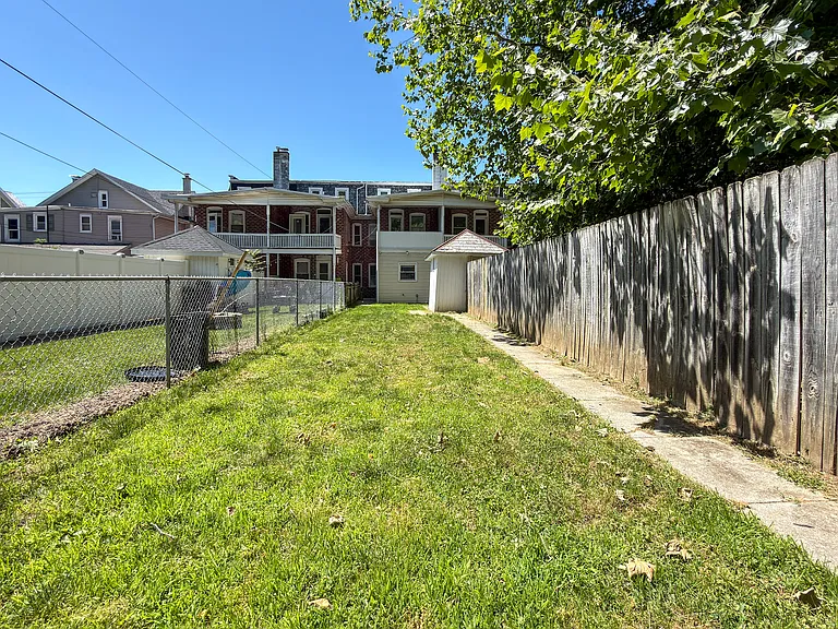 281 Church Ave — Photo 32