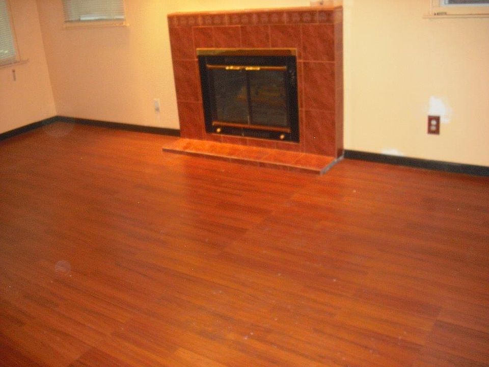 2nd image of 11533 222nd St