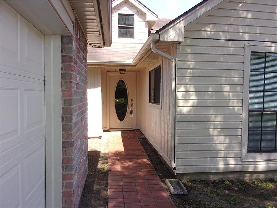 1st image of 1403 Silver Morning Dr