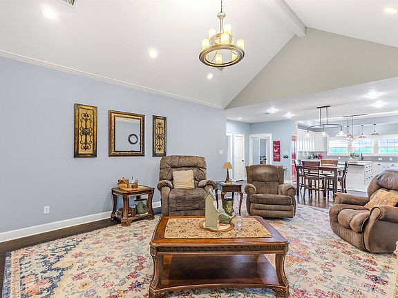 5th image of 1570 County Road 1144