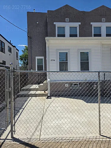 2754 Mickle St Photo 1