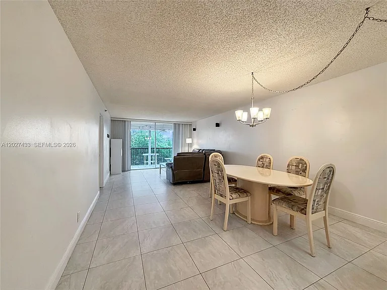 3300 W Rolling Hills Cir #509 — Photo 6