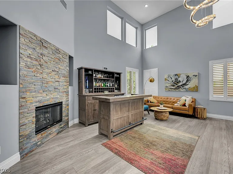 1289 Vietti St — Photo 10