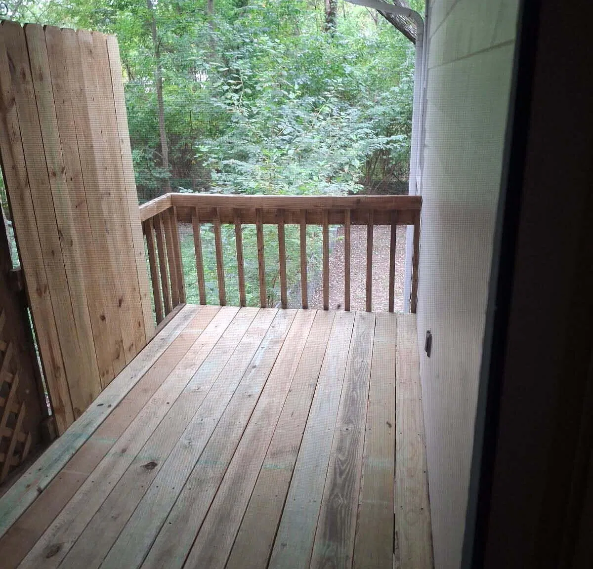 4 bed, 2.0 bath, 1908 sqft, $1,500 — Photo 4