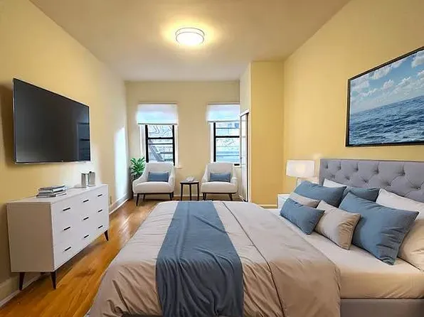 172 East 91st Street image 1 of 10