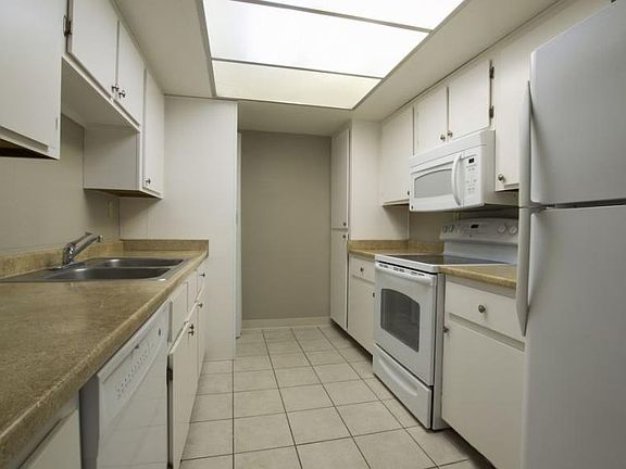 5th image of 10444 N 69th St APT 223