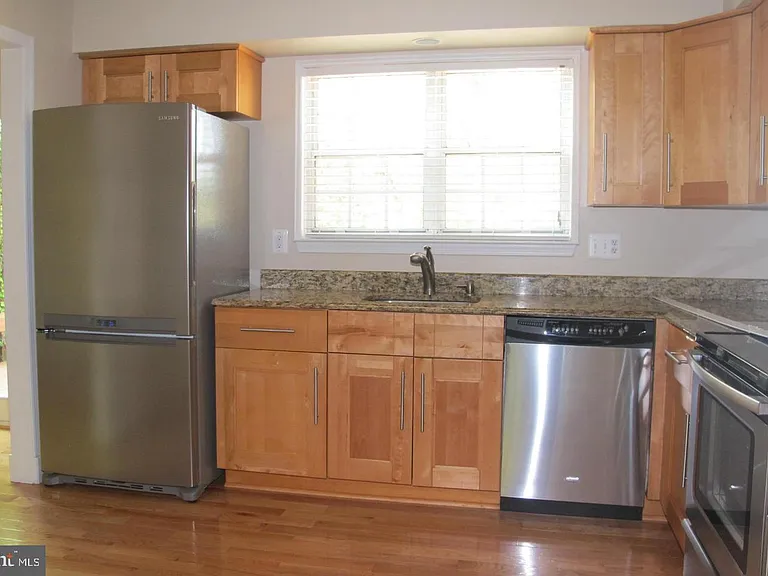 17407 Gallagher Way — Photo 7