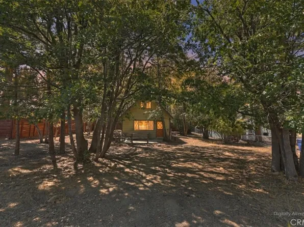 476 San Bernardino Ave, Sugarloaf, CA 92386