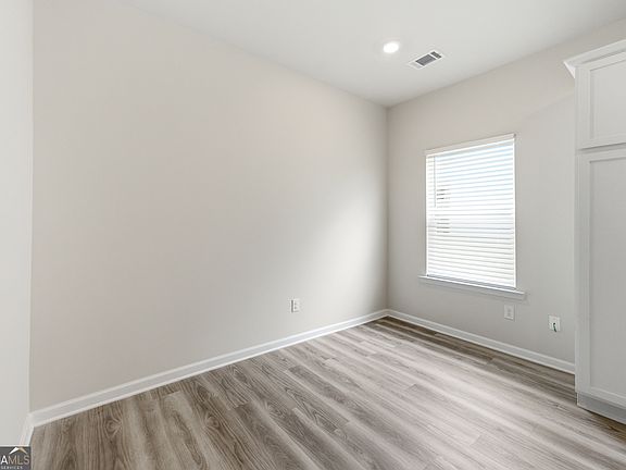 5th image of 444 Egret Ct