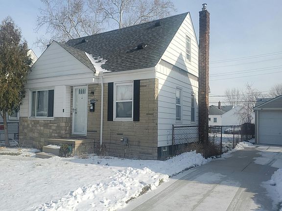 3rd image of 21814 Gascony Ave