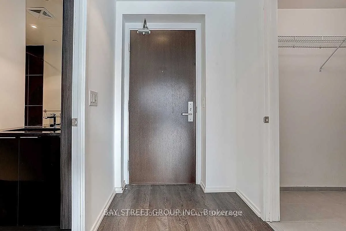 2 bed, $2,500 — Photo 3
