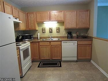 5th image of 362 Angela Ln