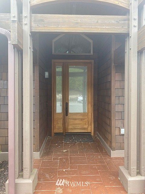 2nd image of 381 NE Romance Hill #3