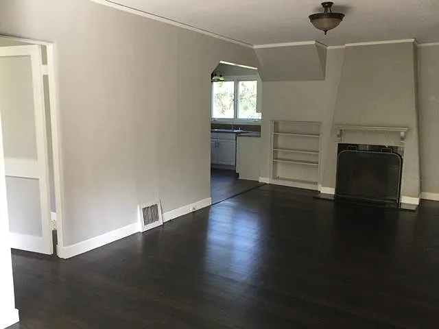 388B Albion Ave — Photo 6