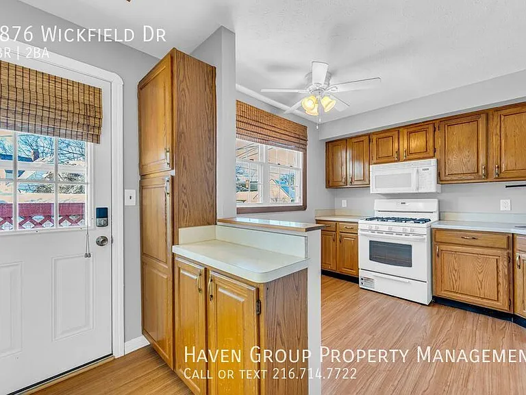 5876 Wickfield Dr — Photo 9