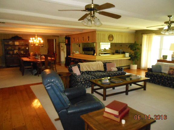 2nd image of 2114 Pecan Ct