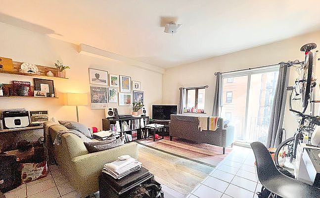 1st image of 168 E 91st St #3
